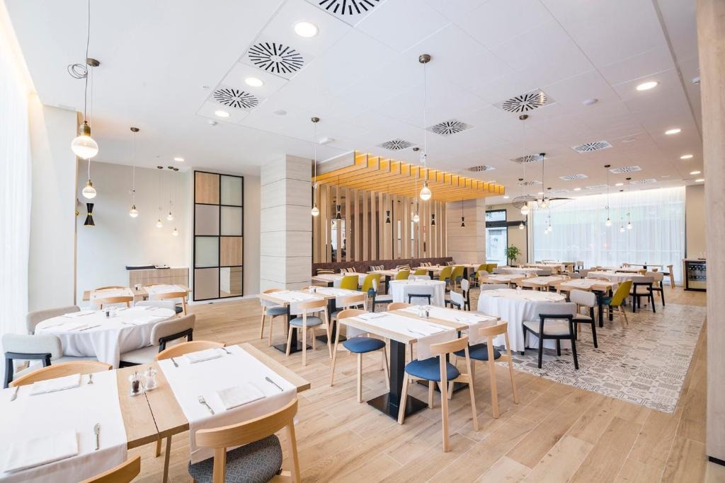 هتل اسپانیا